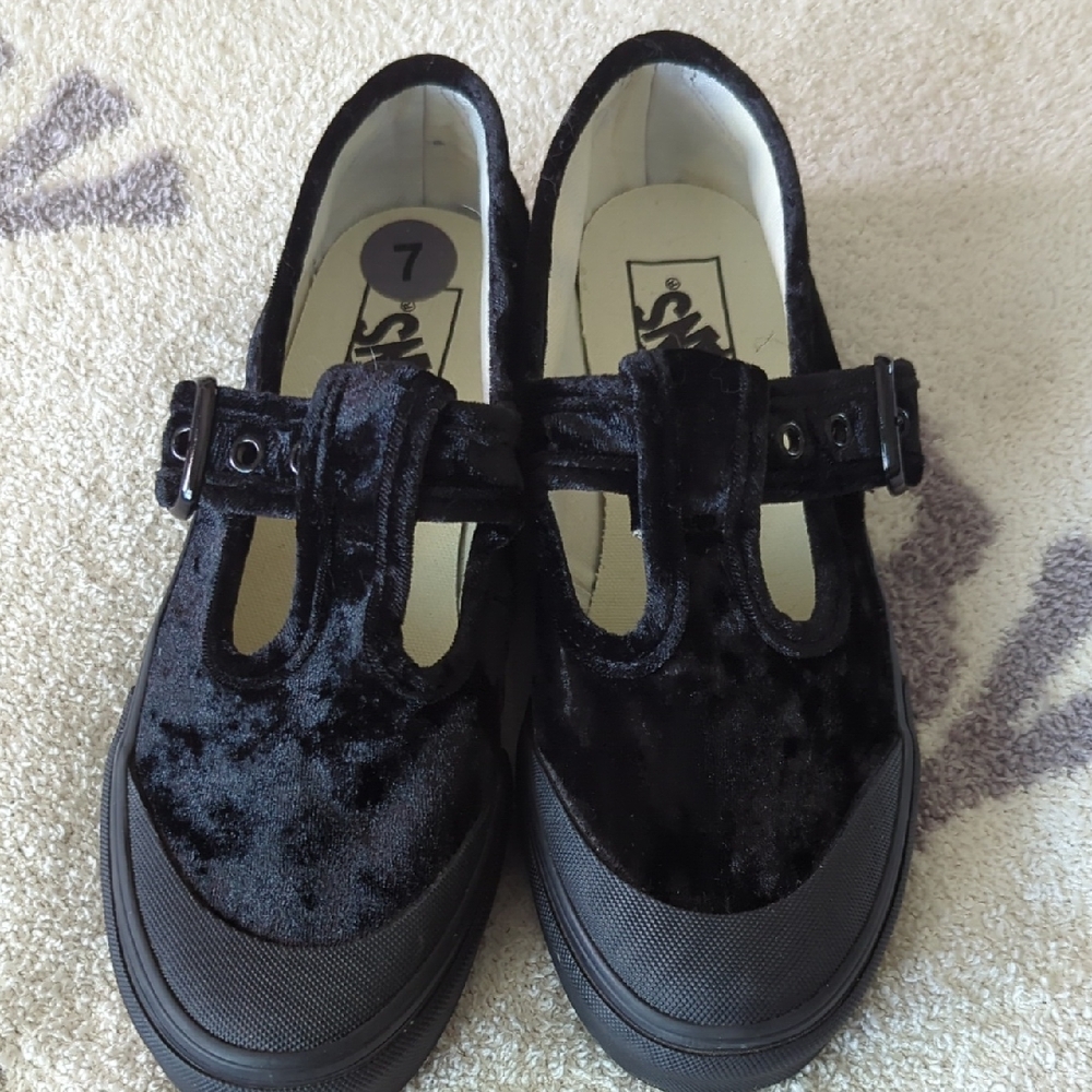 Vans Women's Black Velvet Mary Jane Sneakers
